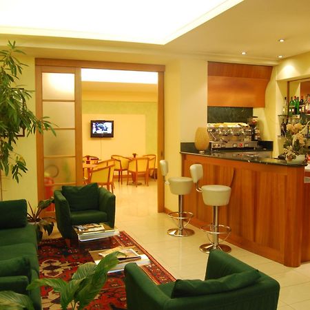 Hotel Gala Pesaro Exterior foto