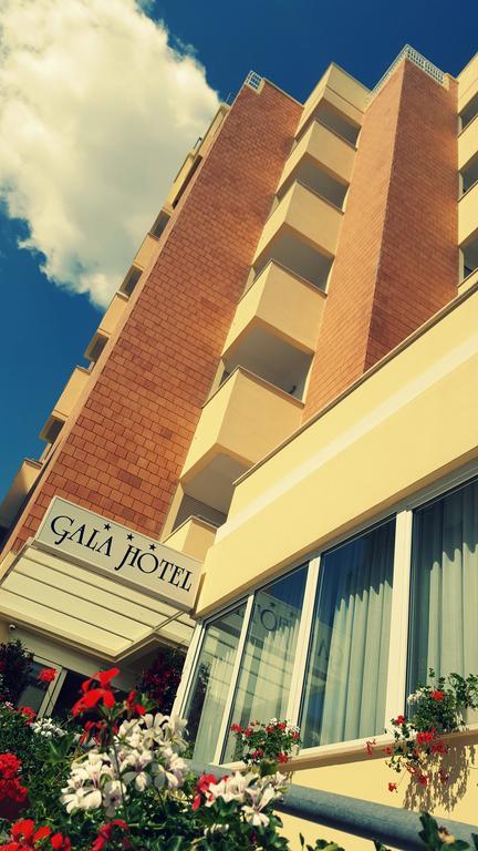 Hotel Gala Pesaro Exterior foto